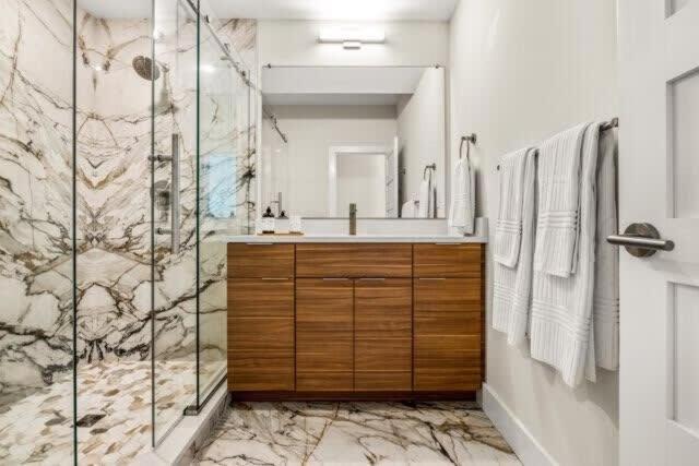 Sojourn Aurora 7 Bedroom Pool & Hot Tub كورولا المظهر الخارجي الصورة